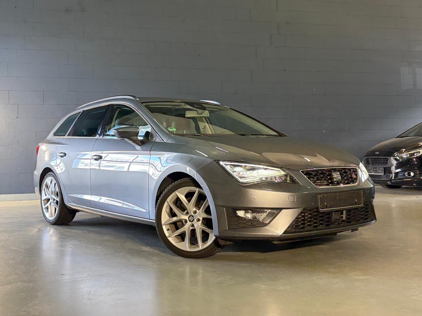 Seat Leon ST FR-ACC-PANO-KAMERA-DCC-NAVI-LEDER-LED