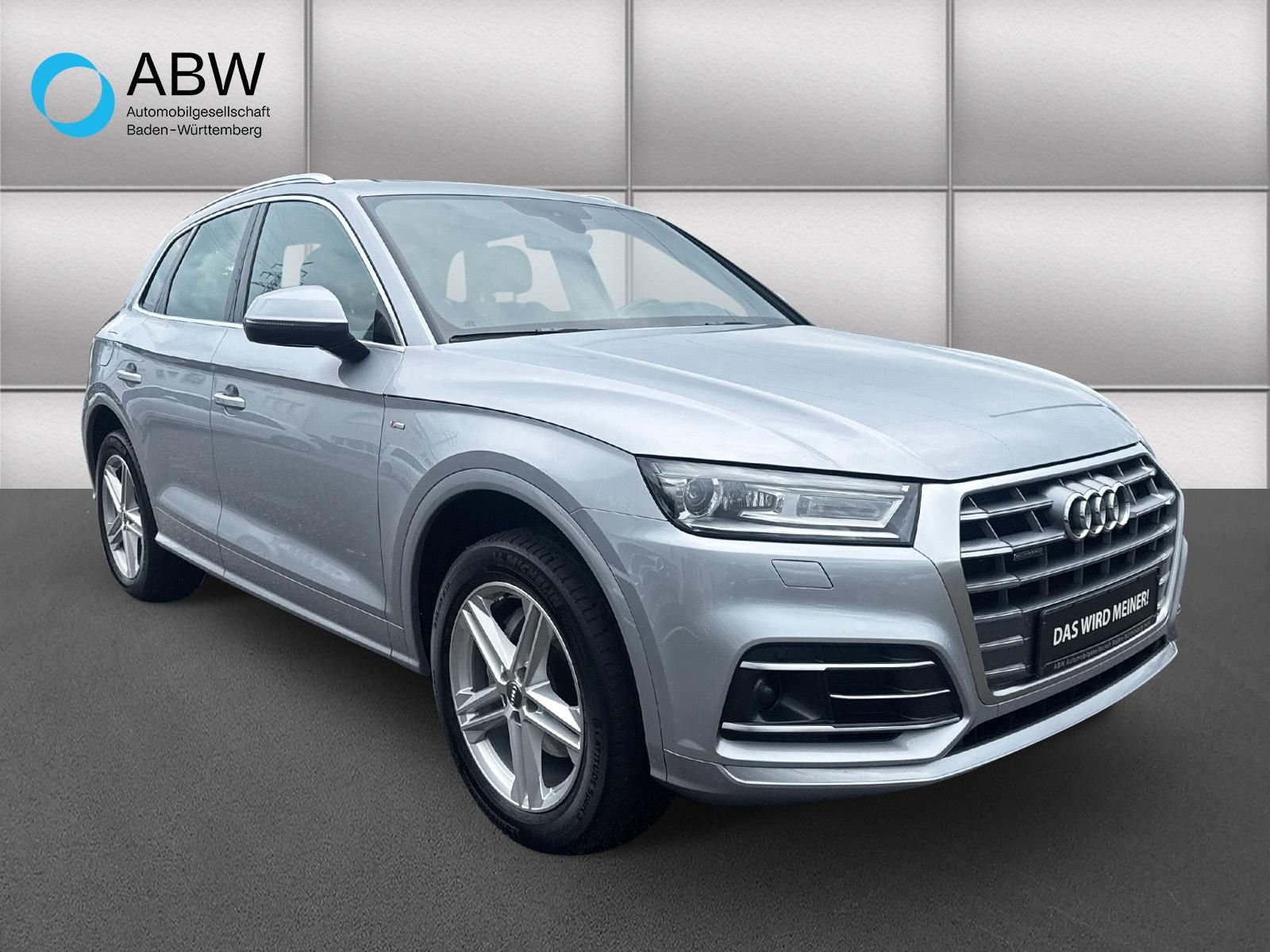 Fahrzeugabbildung Audi Q5 40 TDI quattro sport S line Sport-Paket /Plus
