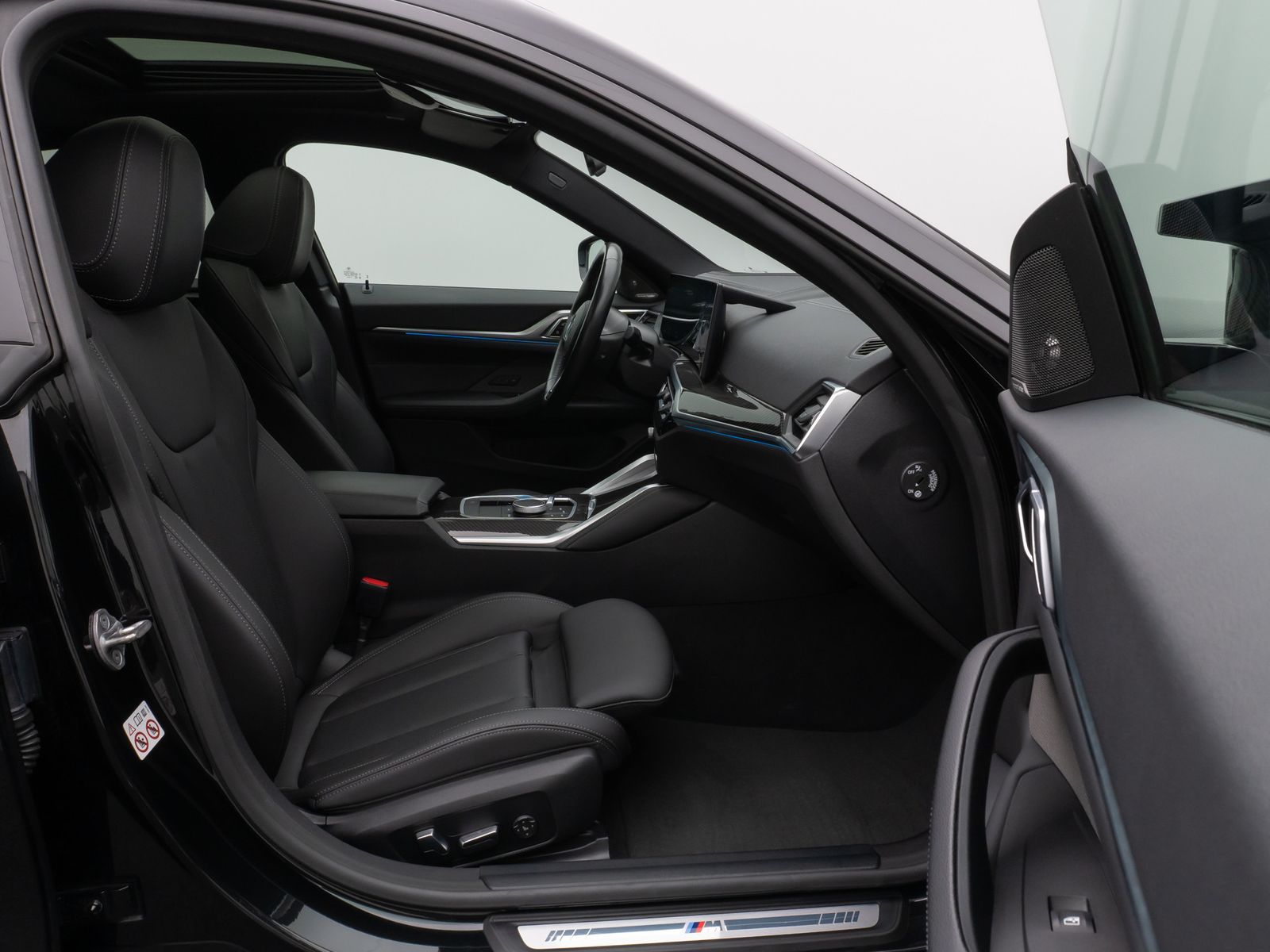 Fahrzeugabbildung BMW i4 M50 Gran Coupé Glasdach Kamera HUD H/K 20Zoll