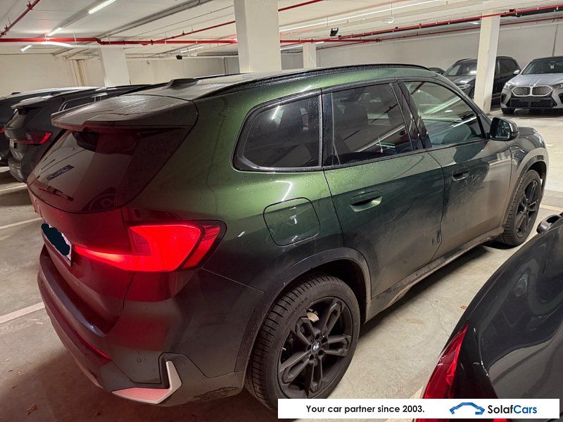 BMW X1 2.0 sDrive18d Aut. Pano LED-Xenon LC-Pro Nav imagem 3