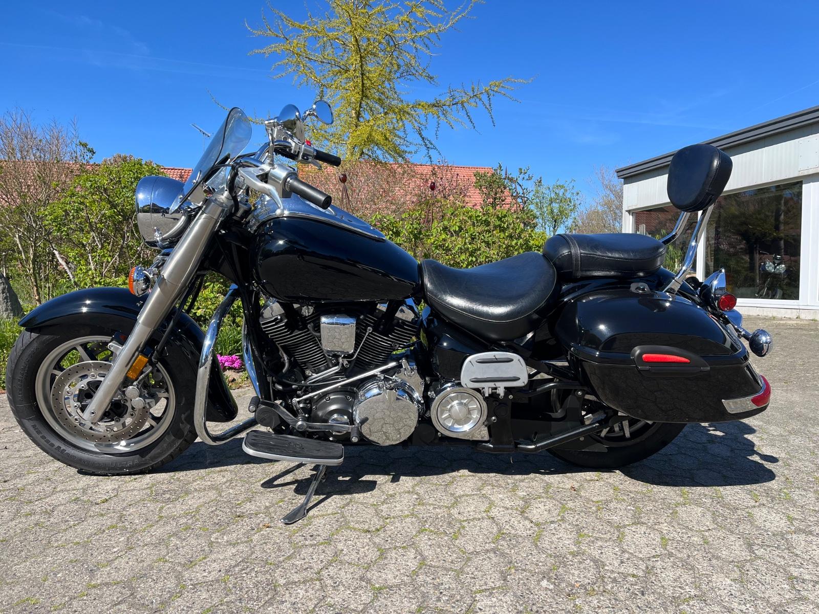 Yamaha XV1700 Road Star