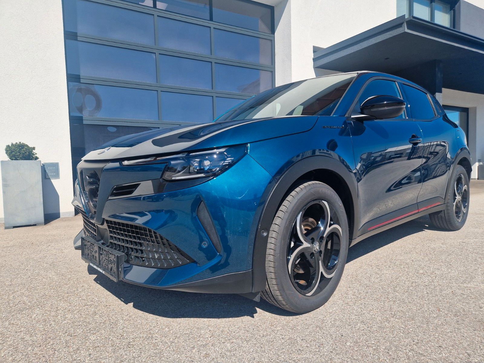 Alfa Romeo JUNIOR SPECIALE*SPORTPAKET*VOLL*NETTO € 19400.- imagem 3