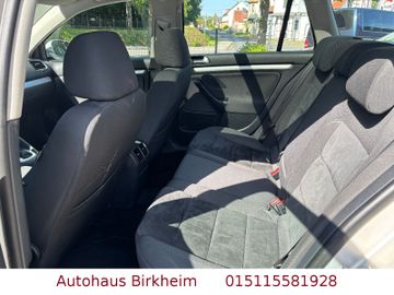 Volkswagen Golf - 8