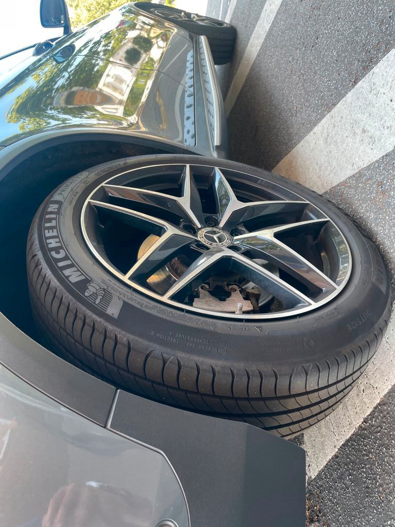 MERCEDES-BENZ GLC 250 d 4MATIC AMG Line Autom. AMG Line