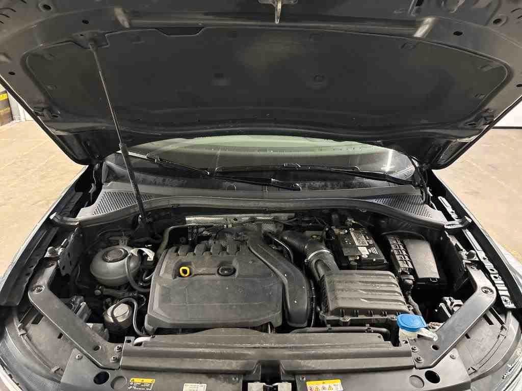 Fahrzeugabbildung Volkswagen Tiguan Active KAMERA 18`NAVI PARKLENK ACC 1.Hd