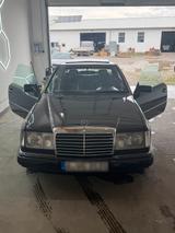 Mercedes-Benz Mercedes W124 220 Coupe Automatik - Mercedes-Benz 220 aus 1993