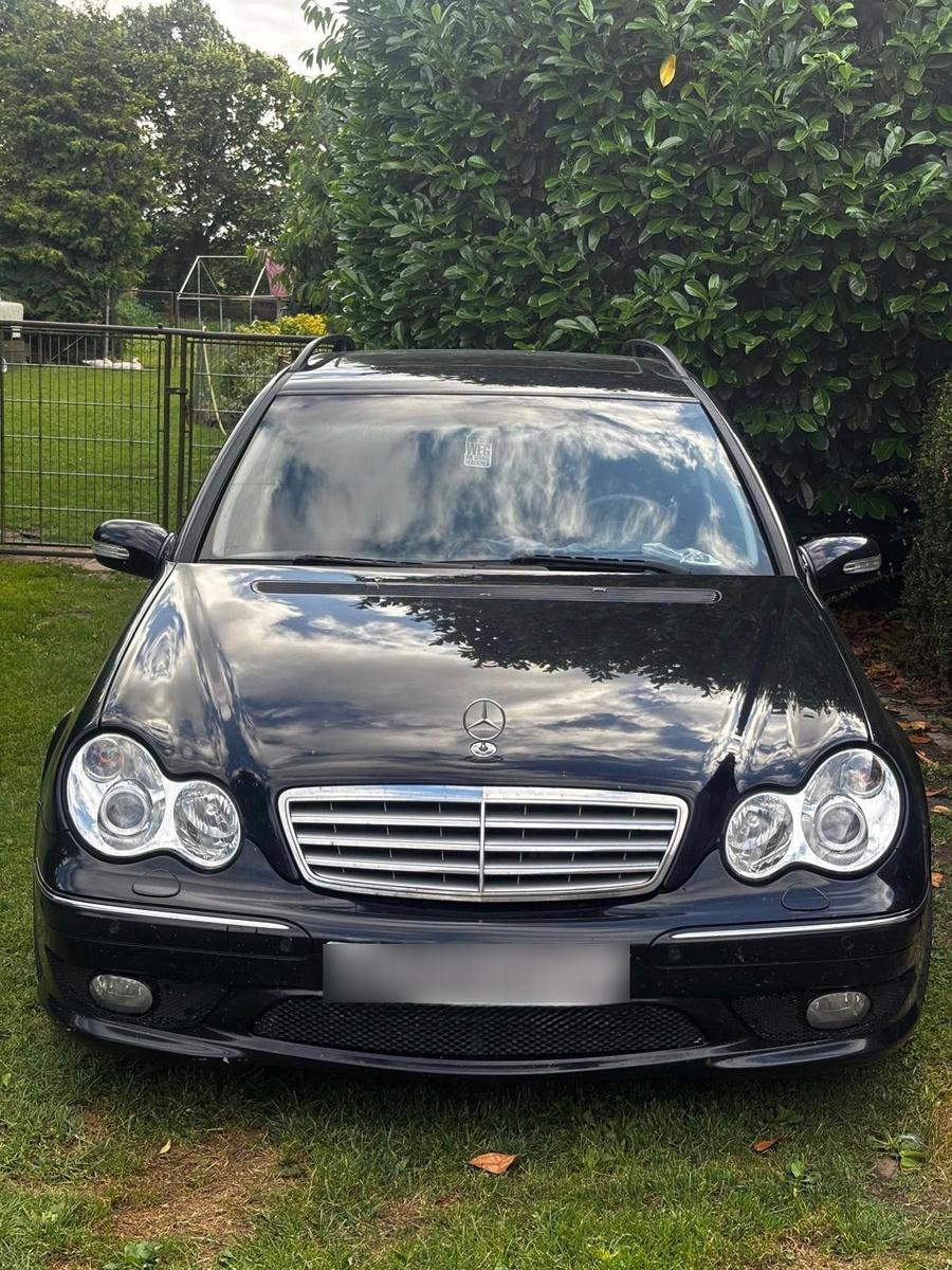 Mercedes-Benz C320 2005 — photo 5
