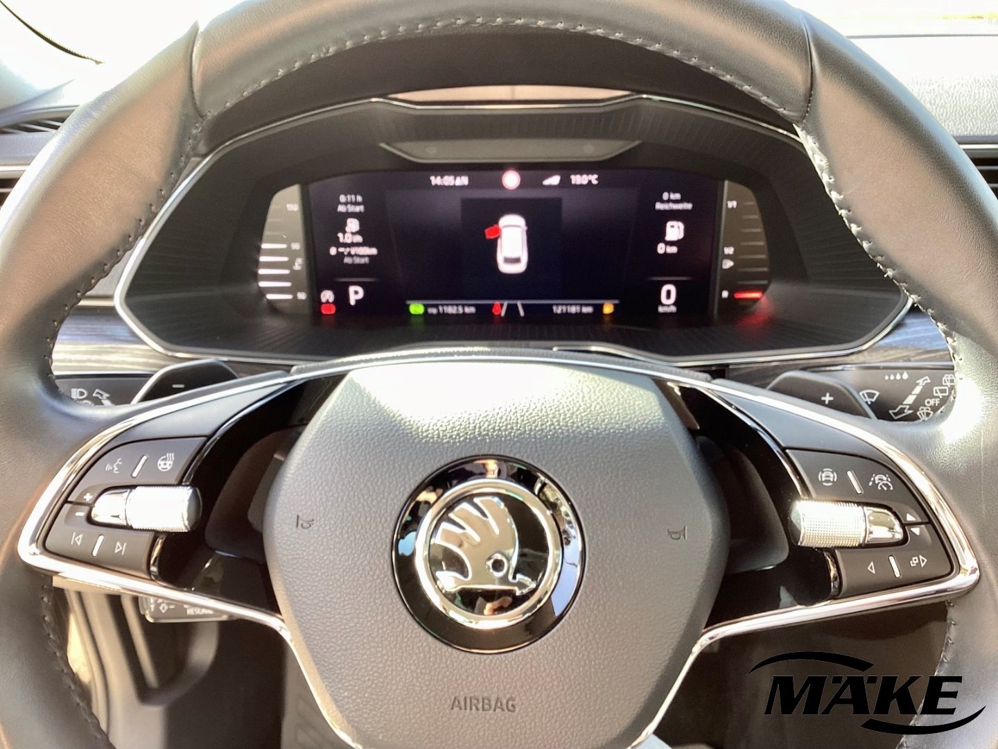 Superb Combi Style 2.0TSI DSG RFK LED ACC AHK ST