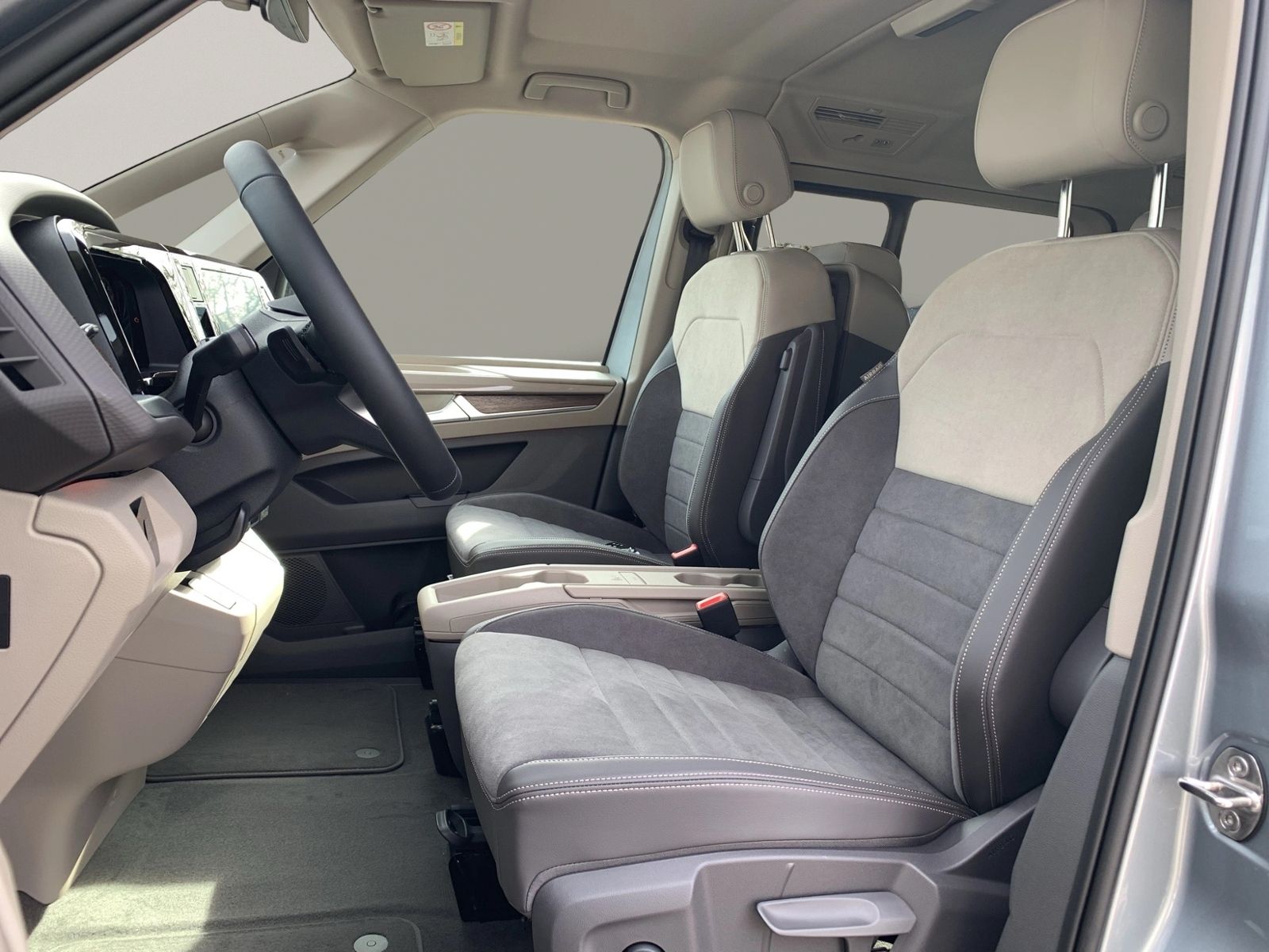 T7 Multivan 2.0 TDI Style LÜ, AHK, Navi, Sthzg,