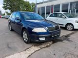 Skoda Octavia Combi Elegance AUTOMATIK AHK PDC - gebrauchte Skoda Octavia aus dem Jahr 2008