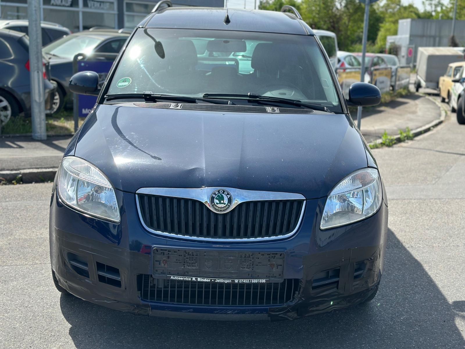 Skoda Roomster 2009 — rear view