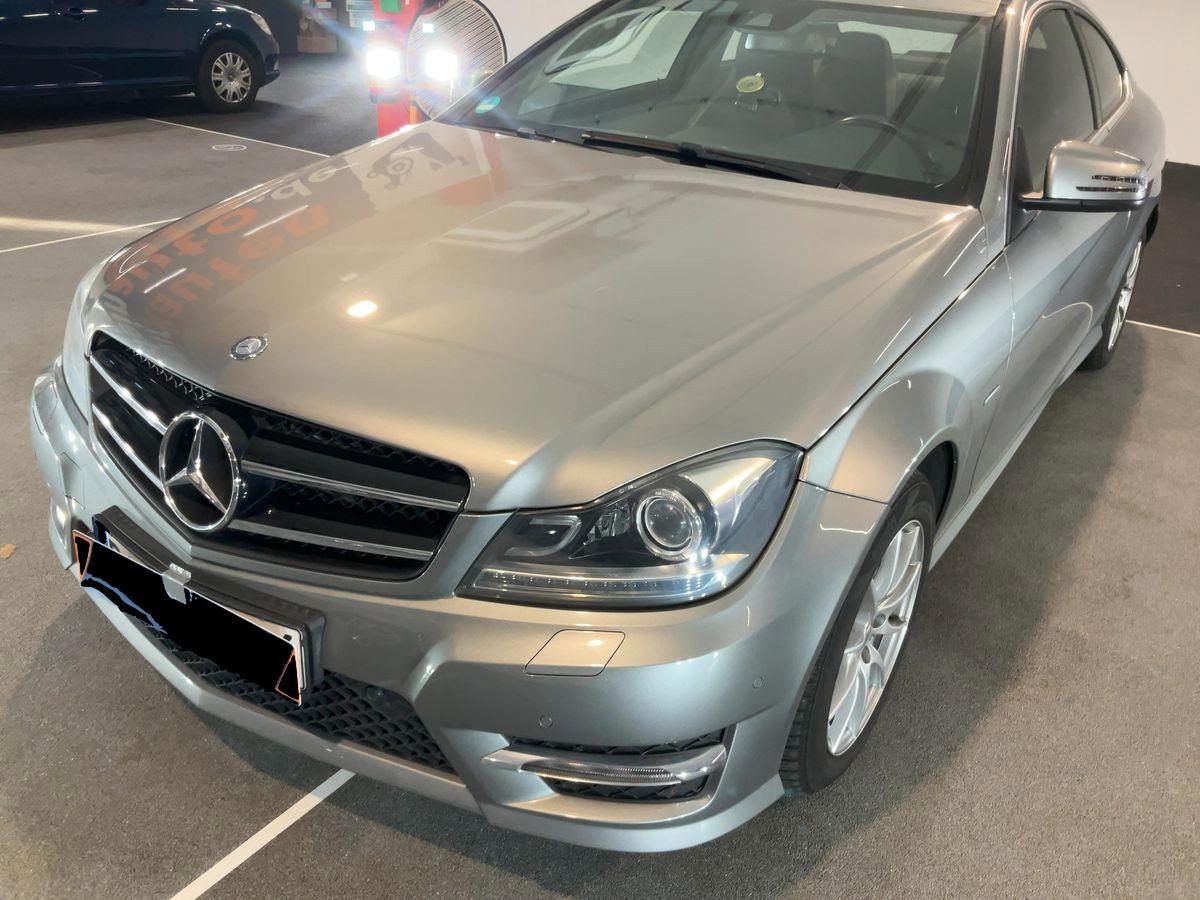 Mercedes-Benz C 200 Edition C AMG/Alcantara/Navi/SHZ/8-Fach