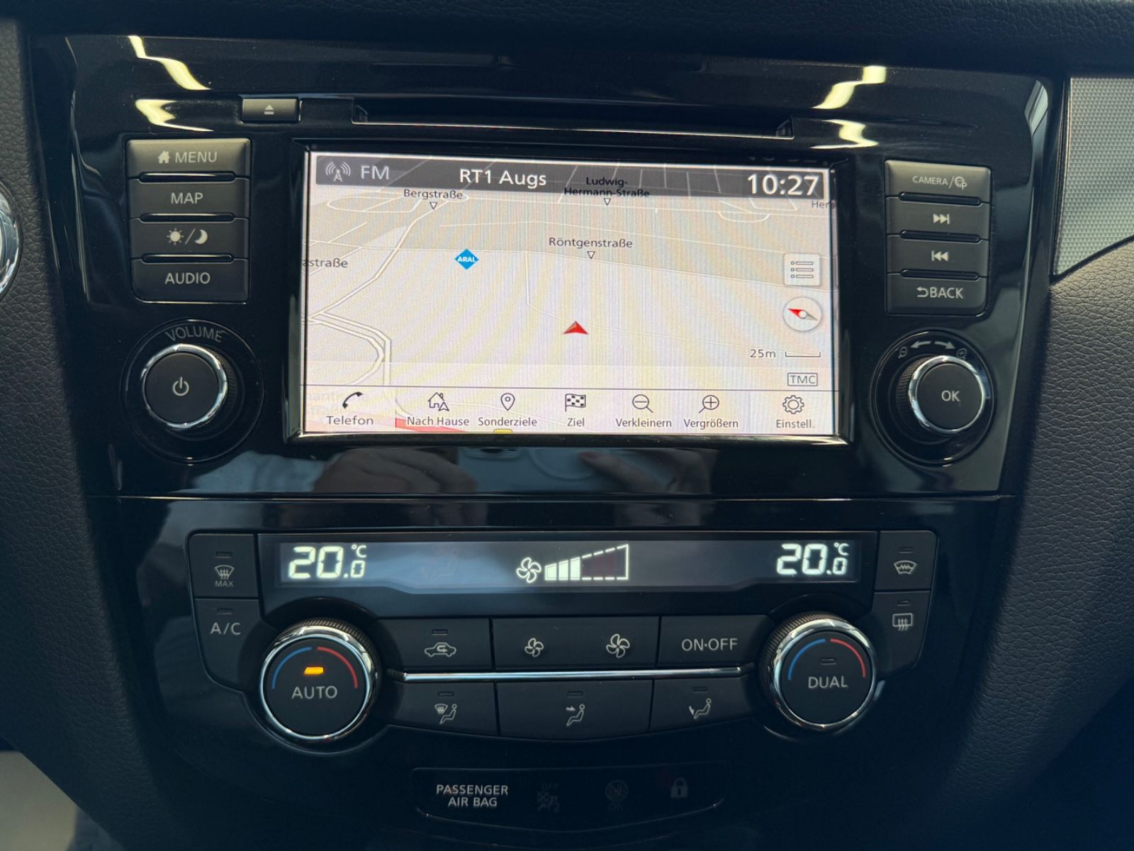 Fahrzeugabbildung Nissan Qashqai Tekna 4x4 - BOSE, 360°, BFS
