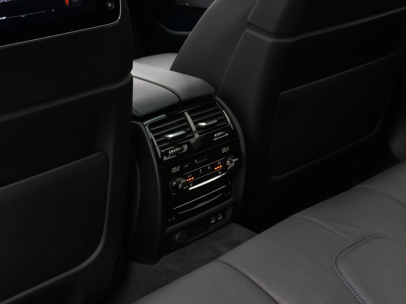 Fahrzeugabbildung BMW 520d xD M Sport FondEnt DAB Kamera Laser H/K 19"