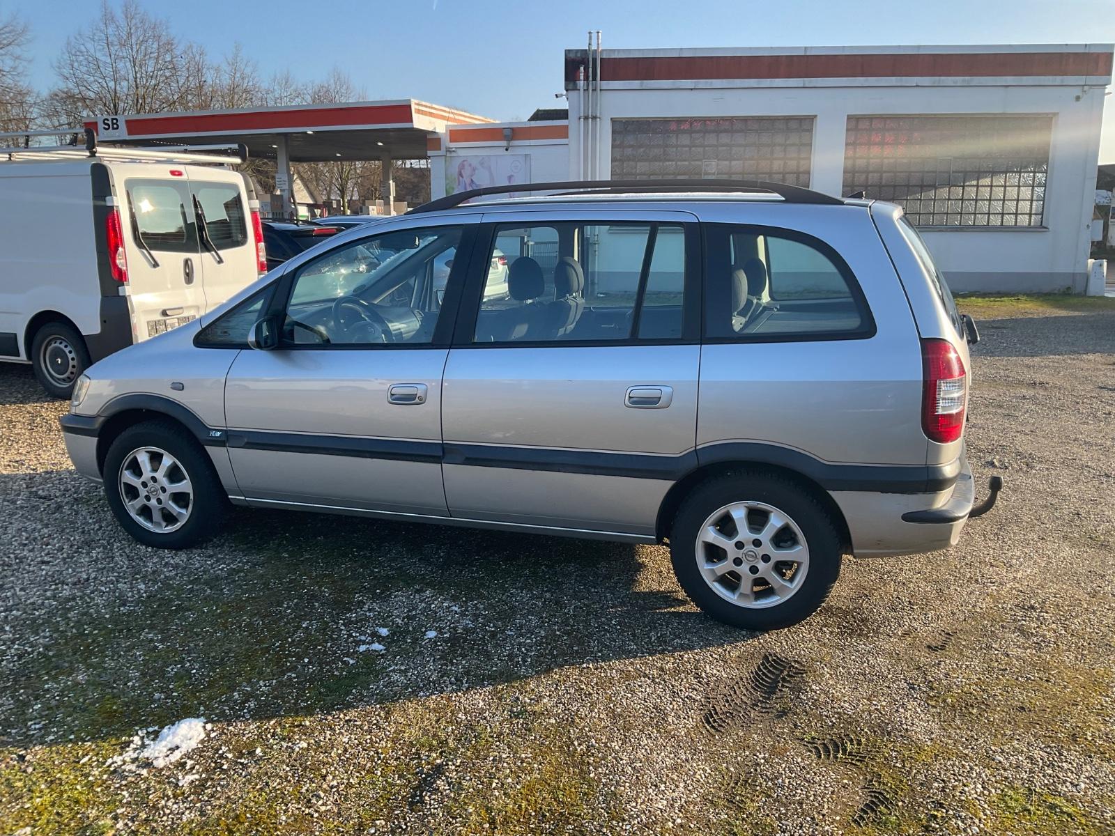 Opel Zafira 2.0 DTI Njoy mit Style-Paket