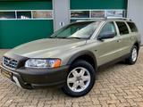 Volvo XC70 D5 AWD/AUTOMATIK/LEDER/AHK/STANDHZ/TÜV NEU/ - Volvo XC70 mit Diesel-Antrieb: Kombi