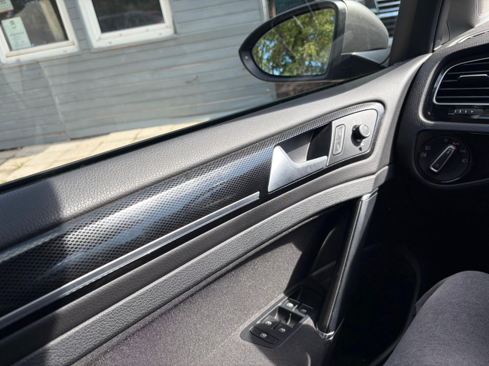 Volkswagen Golf VII 1.4 TSI DSG Highline BMT