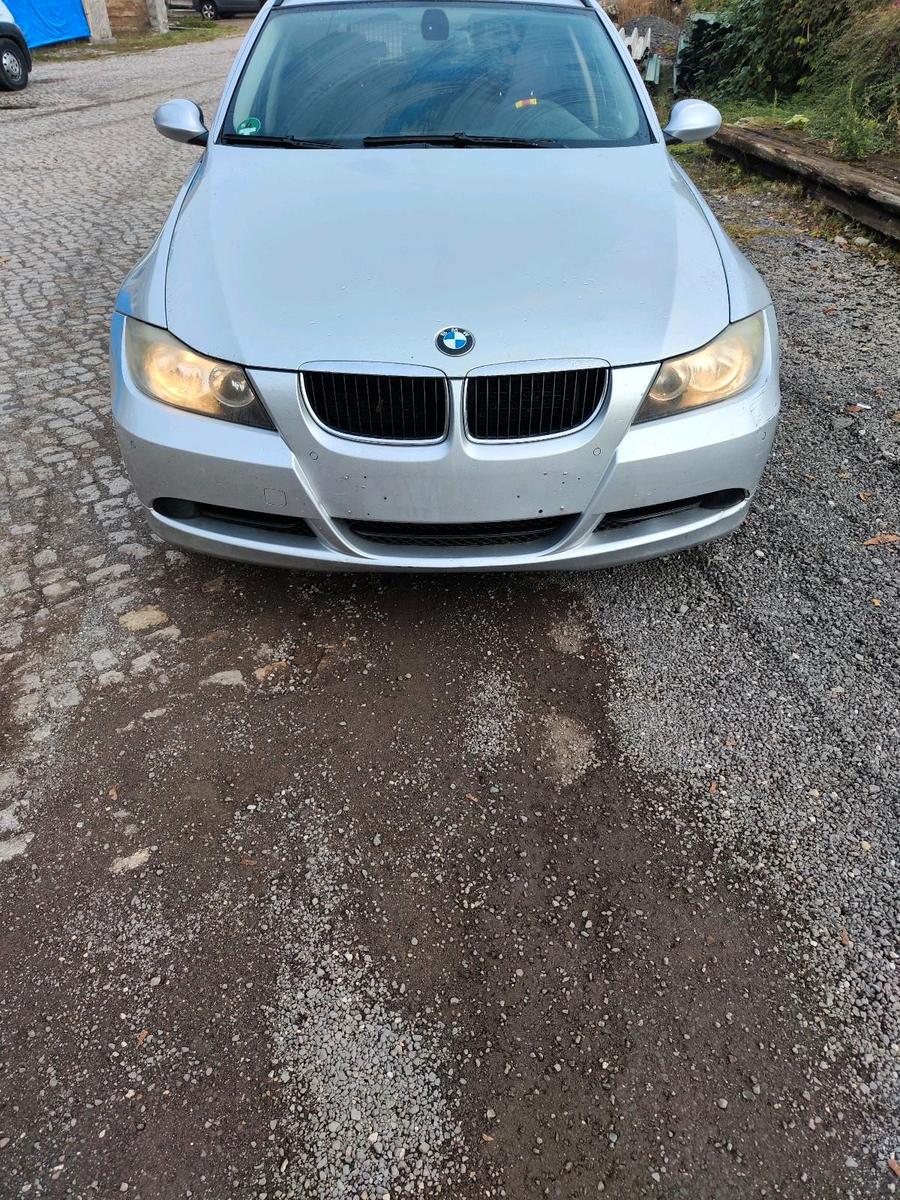 BMW 320