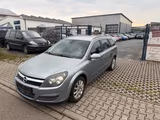 Opel Astra Caravan 1.8 Elegance - Opel Astra aus 2005: Elegance