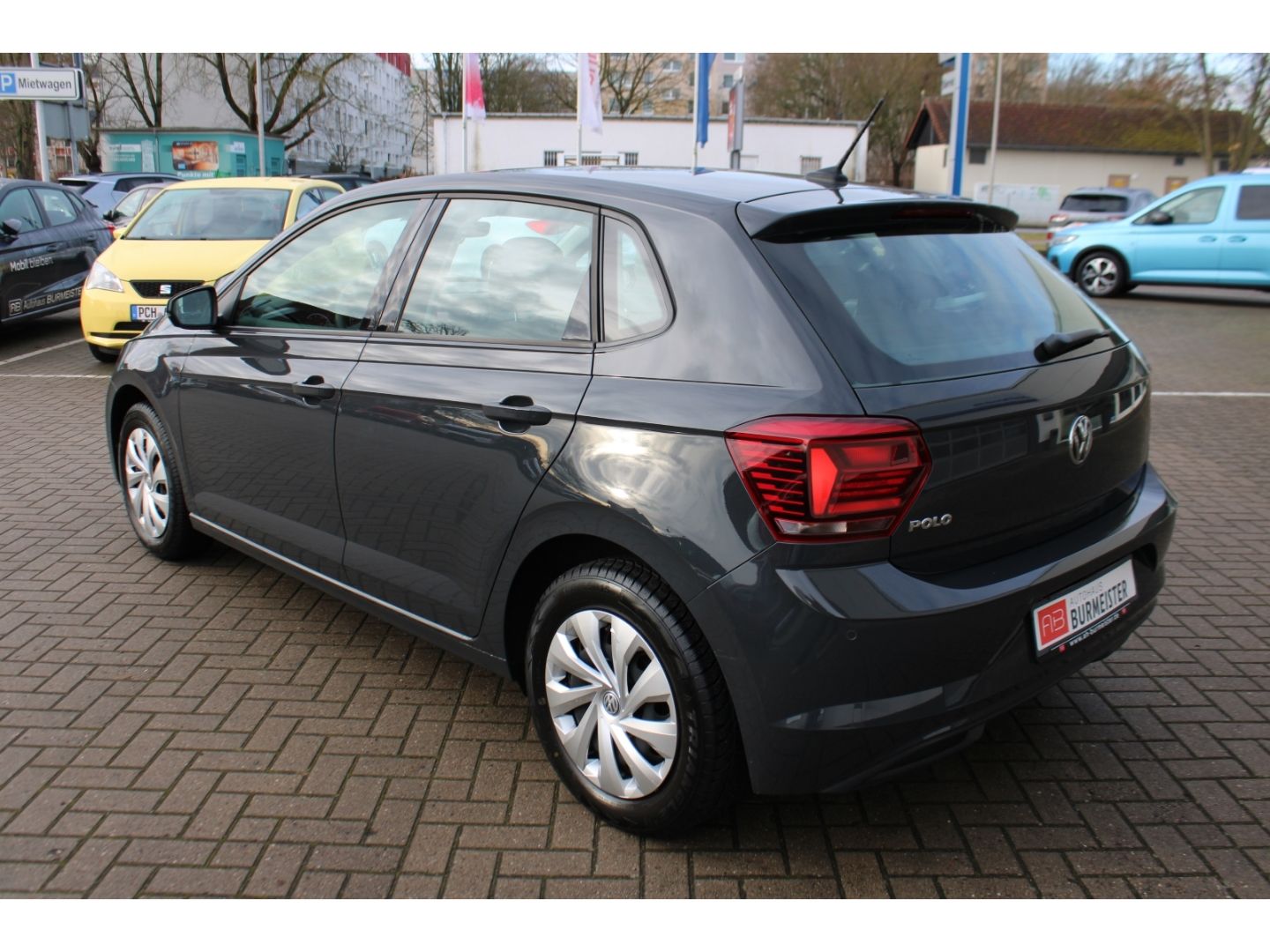 Fahrzeugabbildung Volkswagen Polo VI Comfortline Navi TWA GRA PDC Radio/CD 8