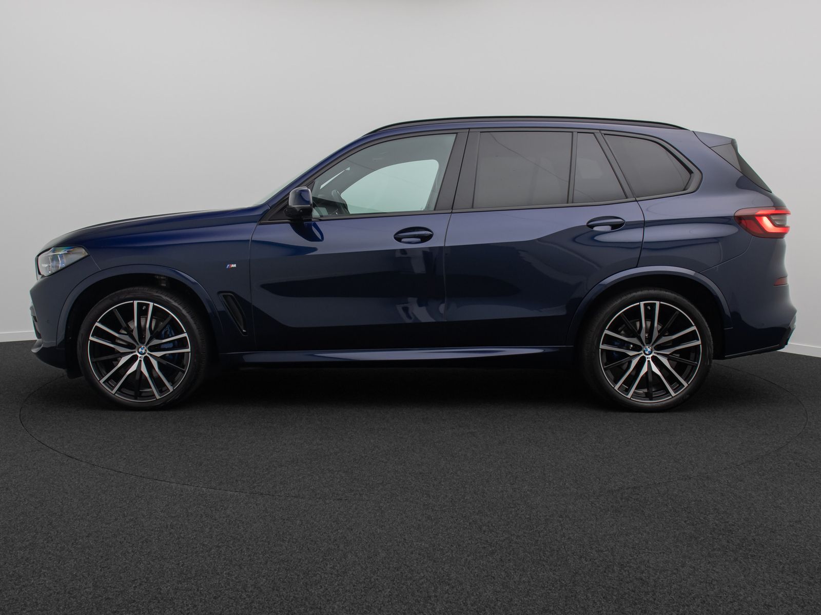 Fahrzeugabbildung BMW X5 xD40i  M Sport 360&deg;Laser HUD DAB H/K 22Zoll