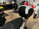 Piaggio MP 3 310  - incl Topcase - NEU ROLLER
