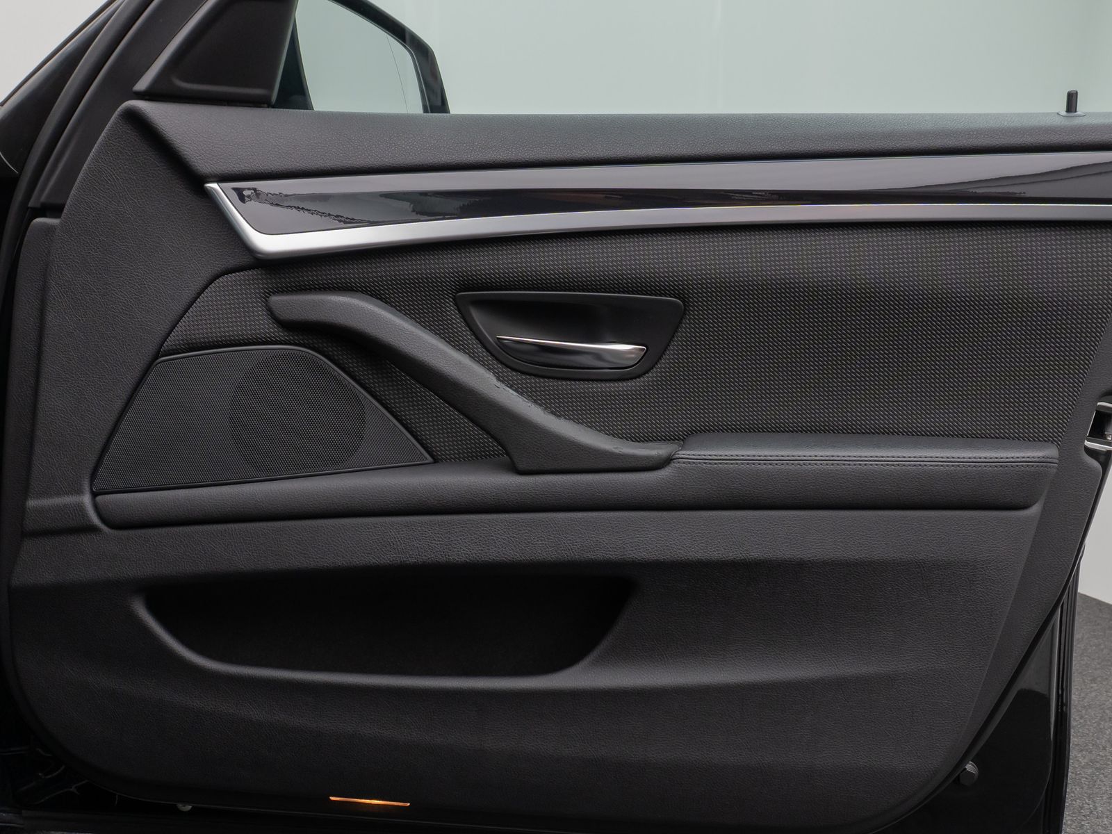 Fahrzeugabbildung BMW 520d Lim. Sitzhzg Navigation PDC Klima Bluetooth