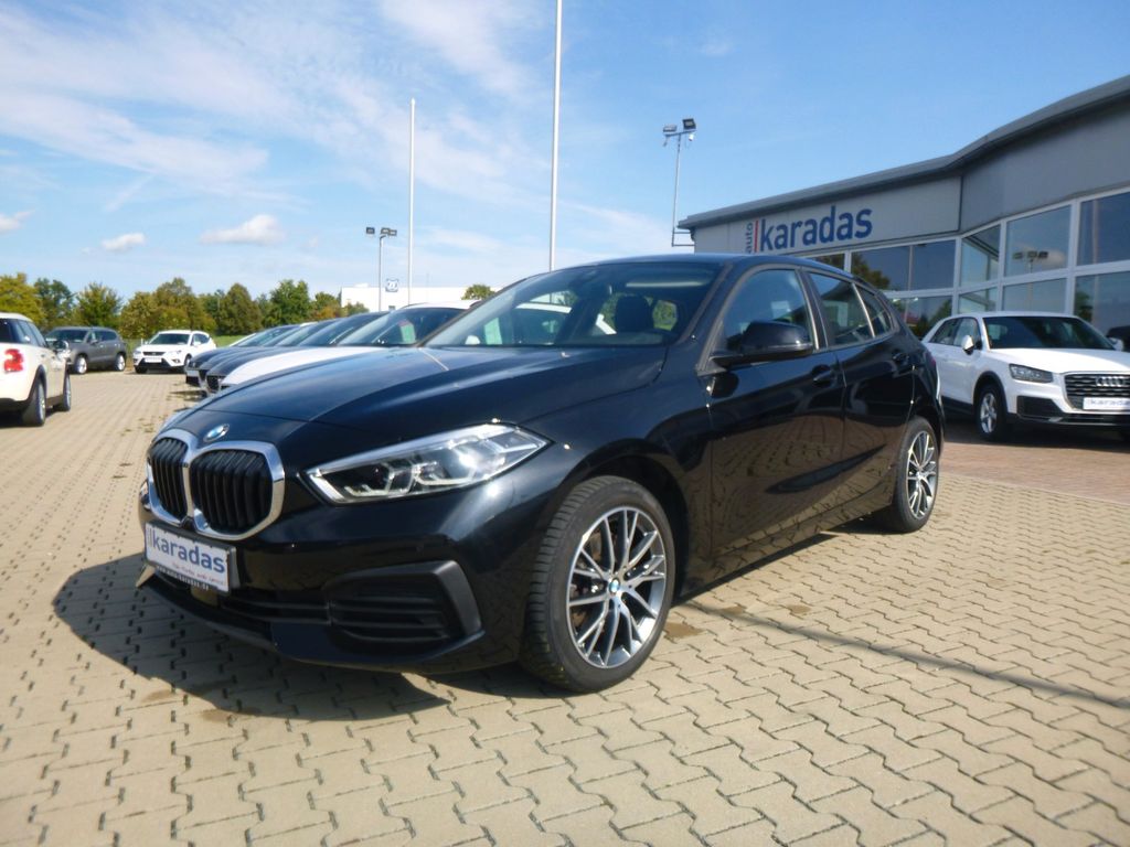 BMW 118 i Advantage >AUT/NAVI/LED/SHZ/PDC<