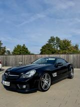 Mercedes-Benz SL 63 AMG dt. Fahrzeug - schwarze Mercedes-Benz SL 63 AMG