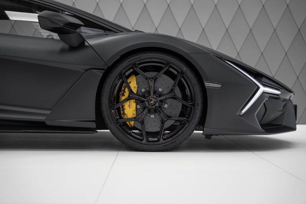 Revuelto 6.5 V12 MATTBLACK BIG CARBON PACKAGES - Bild 7