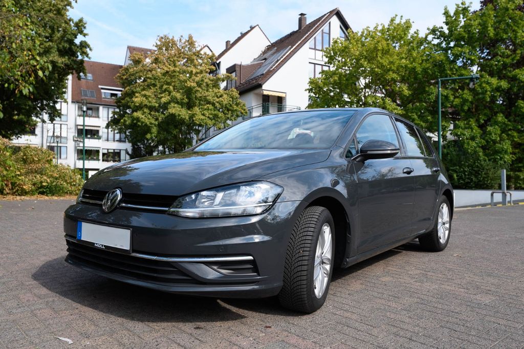 Image of Volkswagen Golf