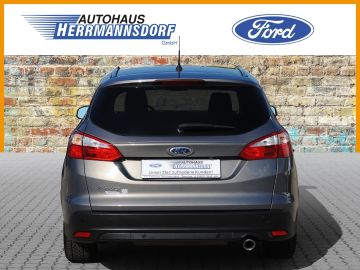 Fahrzeugabbildung Ford Focus 2.0 L Titanium+NAVI+TEMPOMAT+WINTER-PAKET+