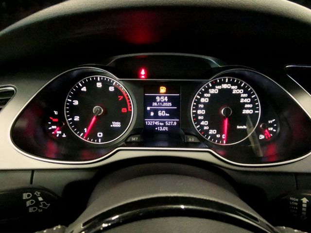 Audi A4 S line Sportpaket-plus quattro Navi PDC19Zoll