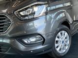 Ford Tourneo Custom L2 Titanium*LED*SHZ*PDC*8-SITZER - Autos mit Allradantrieb