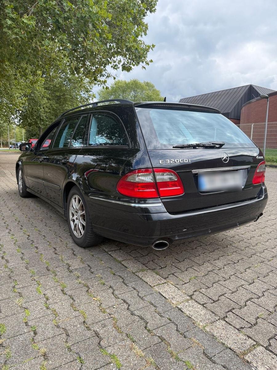 Mercedes-Benz E320 2007 — engine 224 HP (165kW)