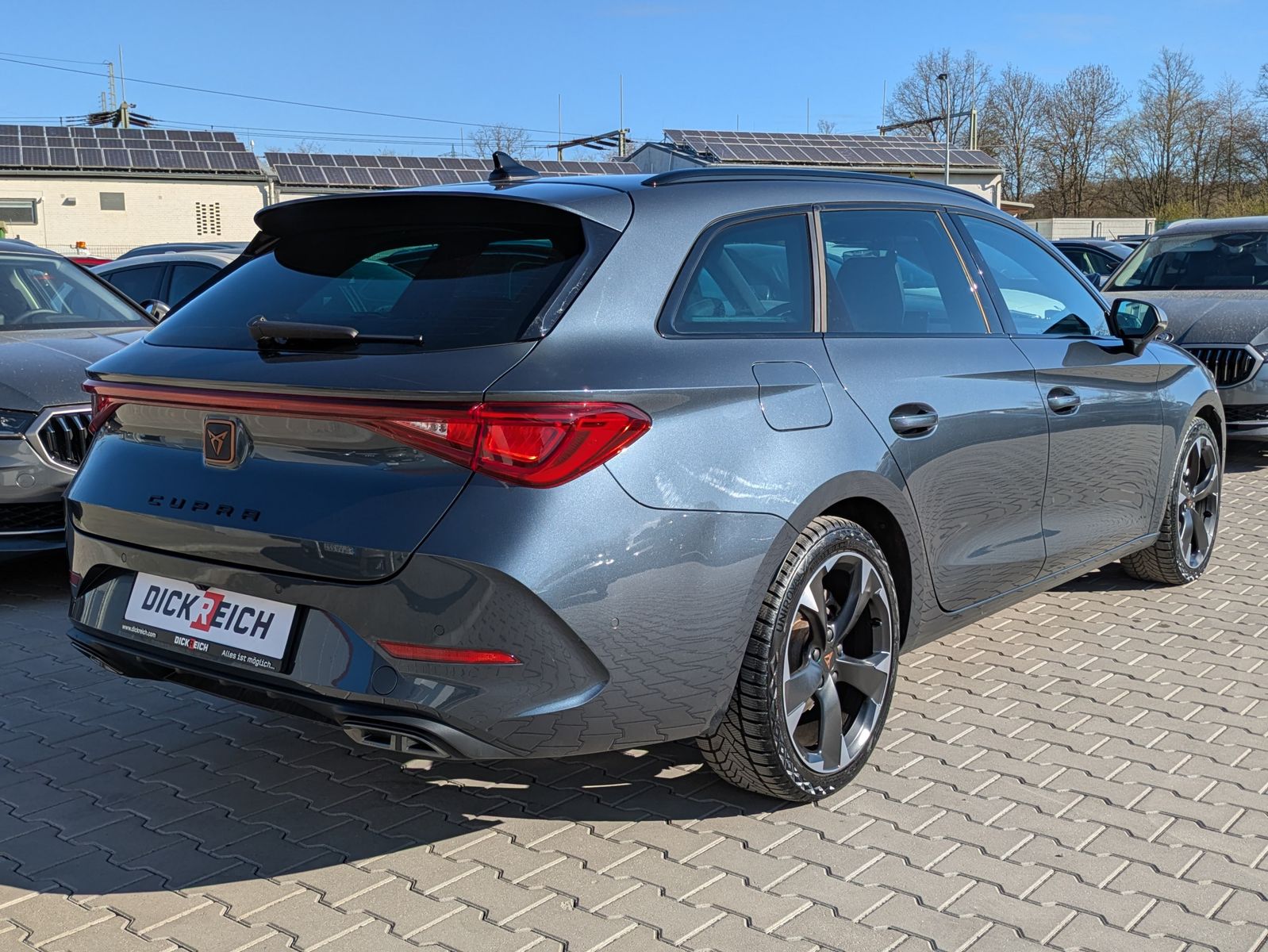 Fahrzeugabbildung CUPRA Leon 1.5 eTSI DSG MATRIX-LED*AHK*ACC*KAMERA*18"