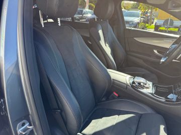 Mercedes-Benz E 220 T AMG+Night+Widescreen+Multib.+Kamera+LED