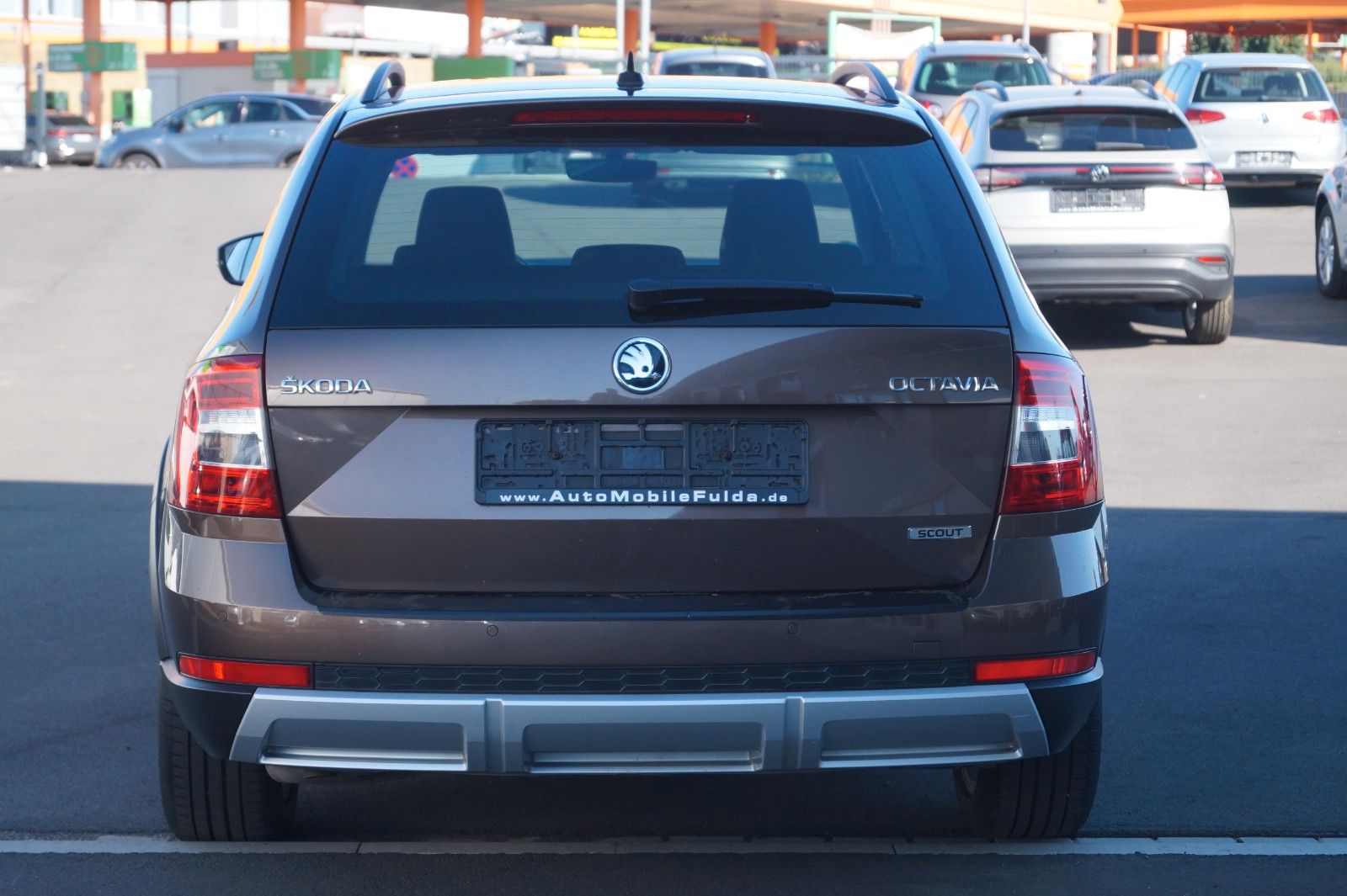 Fahrzeugabbildung SKODA Octavia Combi Scout 4x4 *TÜV, Inspektion neu