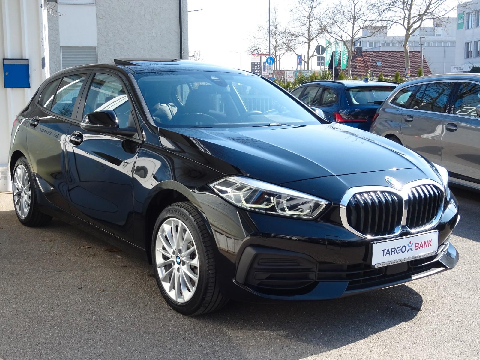 BMW 120d Aut Advantage 17" Navi LC Pro. Ad. LED Pano