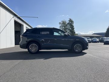 Volkswagen Tiguan - 5