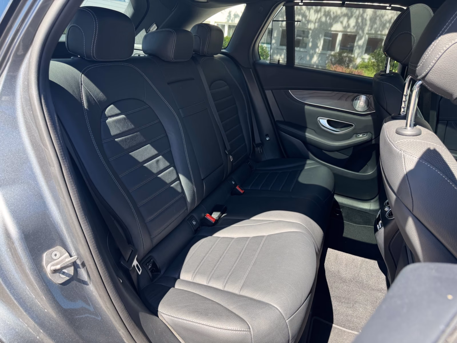 MERCEDES-BENZ GLC 350 D EXCLUSIVE / 9G / 4M / AIRM / LED / BURMEISTER / 360 /258 CH - HAYON ÉLECTRIQUE - TOIT OUVRANT - TOIT PANORAMIQUE