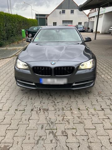 BMW 520F10