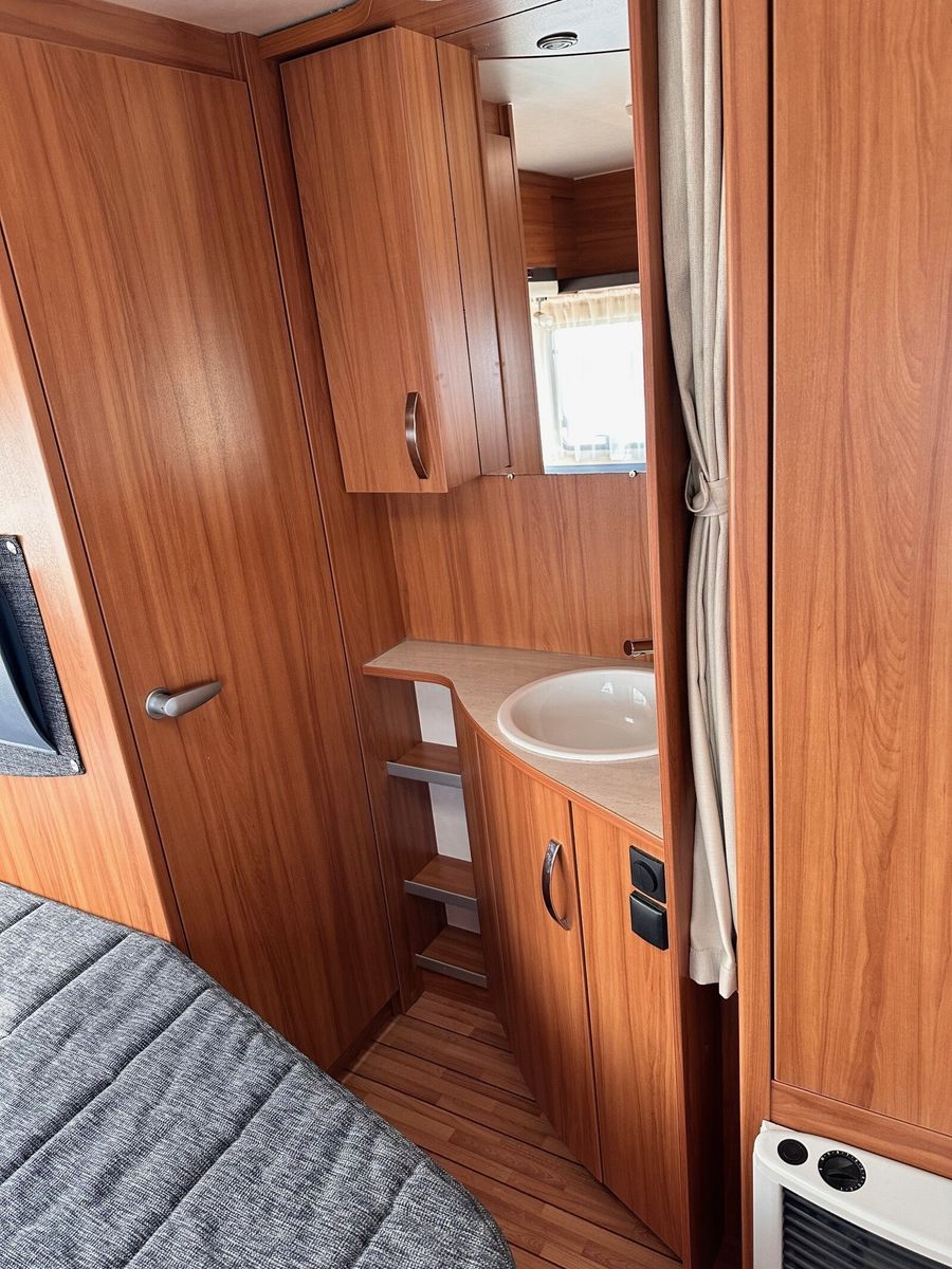 Fahrzeugabbildung Weinsberg CaraOne 450 FU Mover Sat TV Dusche