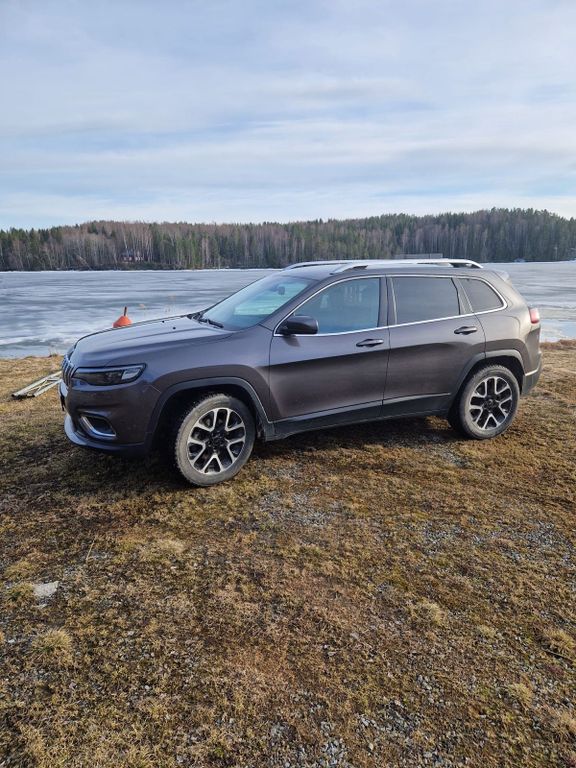 Image of Jeep Cherokee
