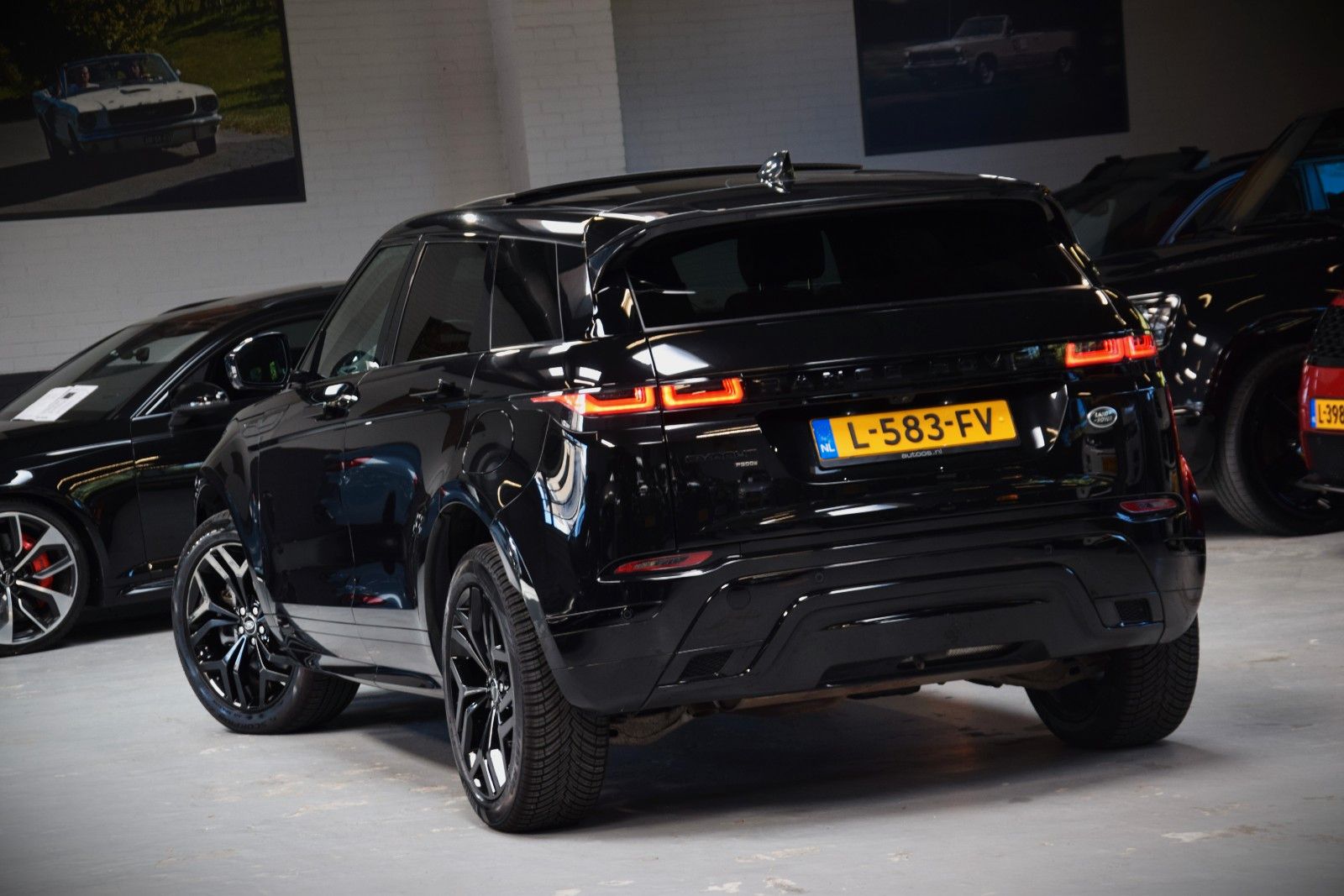 Land Rover Range Rover Evoque R-Dynamic P300e|1e Hand imagem 2