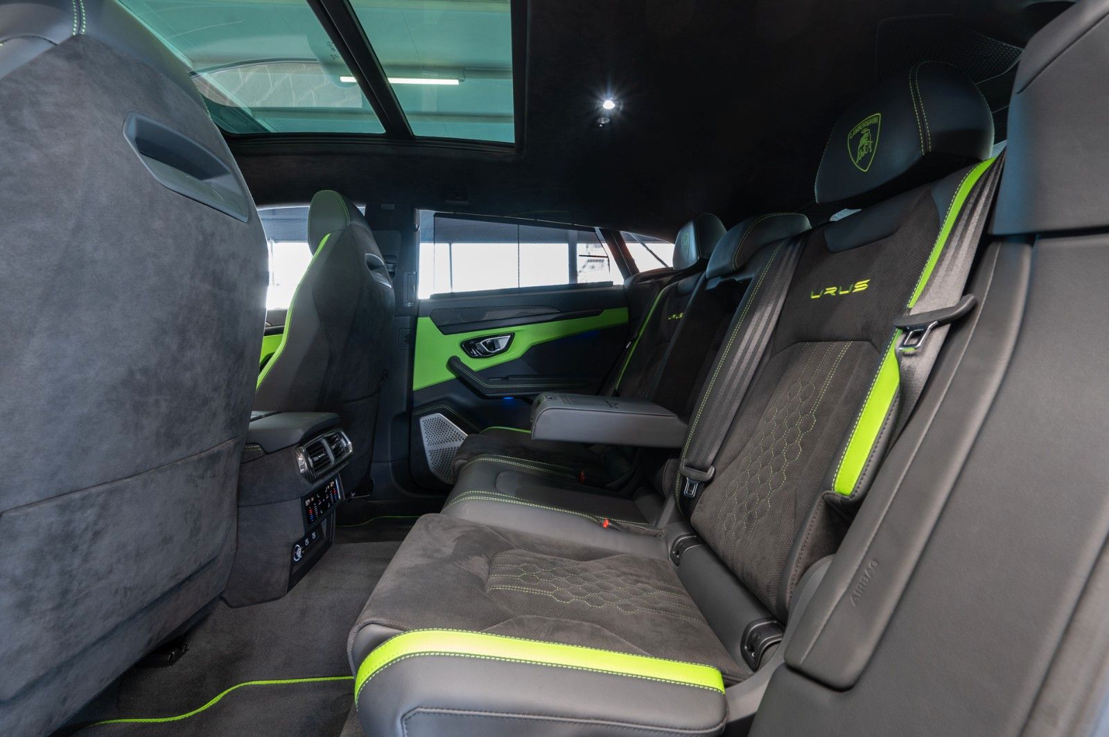 Lamborghini Urus S 4.0 V8|AKRAPOVIC|CARBON|PANO|B&O|ACC foto 19