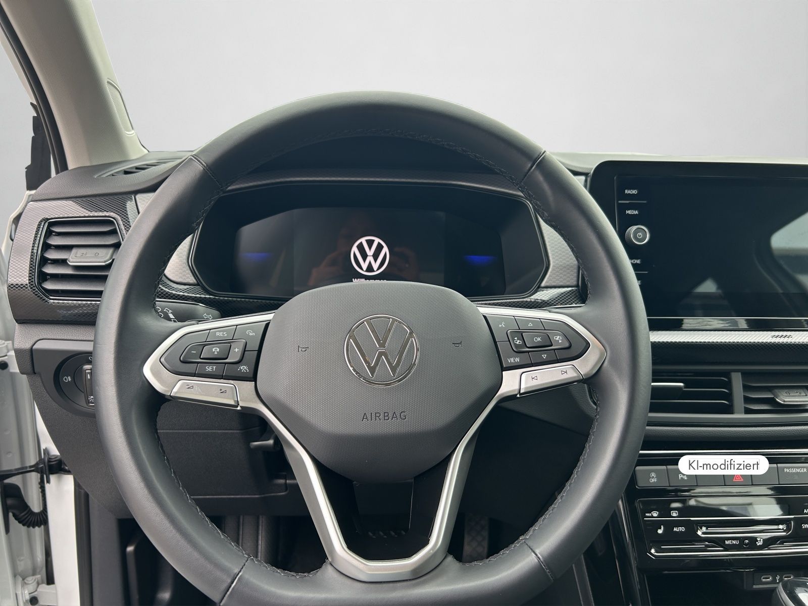 Volkswagen T-Cross - Bild 10