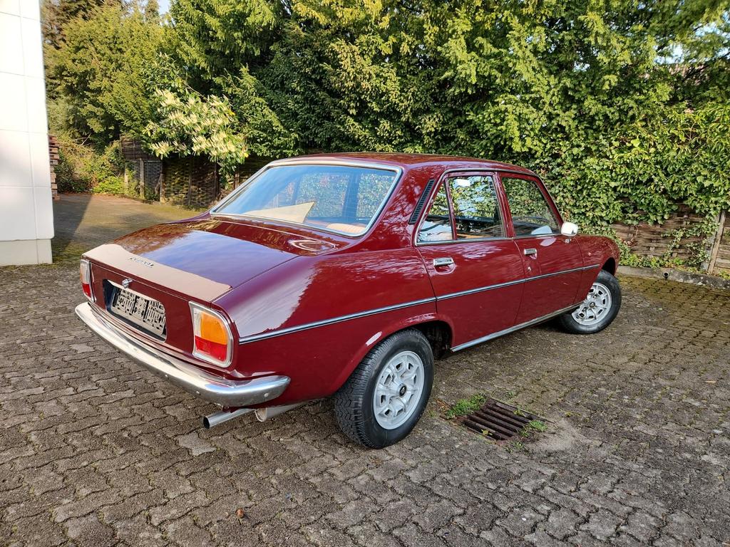 Peugeot 504