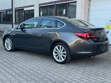 Opel Astra J Lim. 4-trg. Innovation AUTOMATIK - Opel Astra: J Innovation