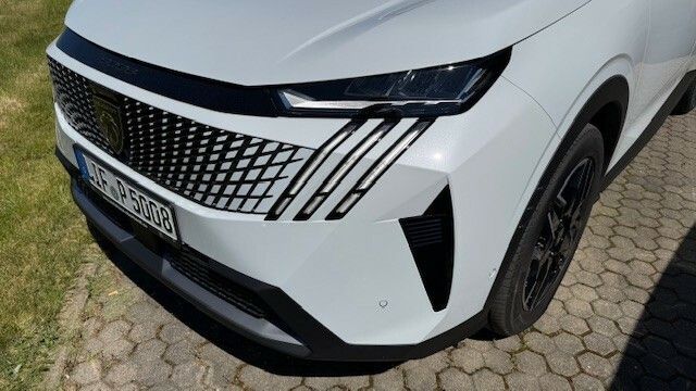 Peugeot 5008 — hlavná fotografia
